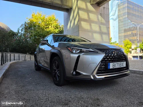Lexus UX 250h Premium