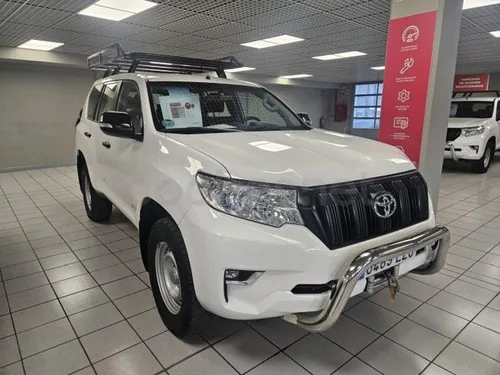 TOYOTA Land Cruiser 2.8 D4D GX 7 Plazas