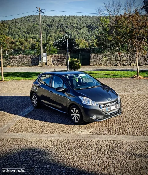 Peugeot 208 e-HDi 68 EGS5 Stop&Start Active
