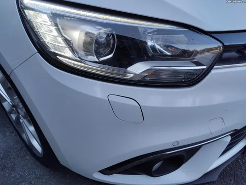 Renault Grand Scénic 1.6 DCI 130cv Intens - 7 lugares - Teto Panorâmico - "TOPO DE GAMA"