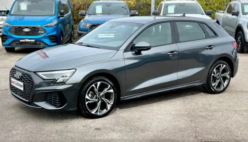 Audi A3 SPORTBACK 35 TDI 150CV FACELIFT FINITION S-LINE S-TRONIC 7 VIRTUAL COCKPIT APPLE CARPLAY + CAMERA AR 360° + ACC + KEYLESS