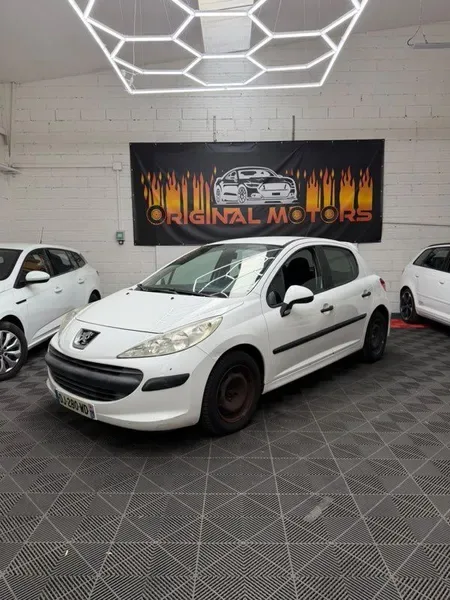 Peugeot 207 - 1.4 hdi 70ch 98000 km