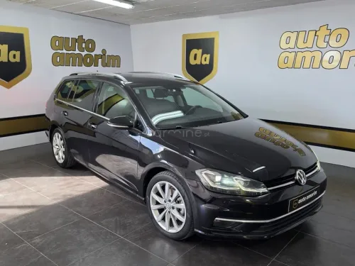 Volkswagen Golf 1.6 TDi Highline DSG