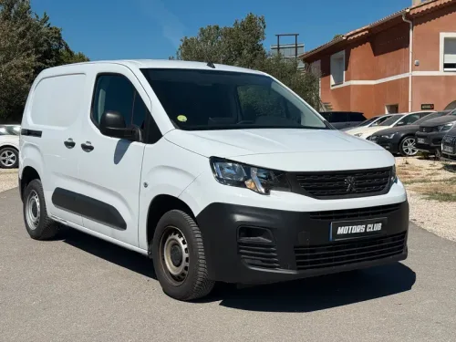 PEUGEOT Partner Utilitaire 1.5 Blue HDi BVM6 100 ch / 3 PLACES / CAMERA /APPLE CARPLAY / TVA RECUPERABLE