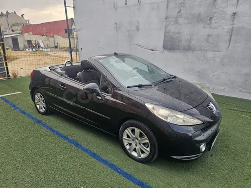 PEUGEOT 207 1.6 HDI 110 GT