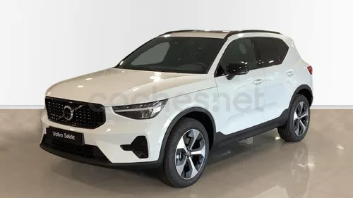 VOLVO XC40 2.0 B3 G Ultra Dark Auto