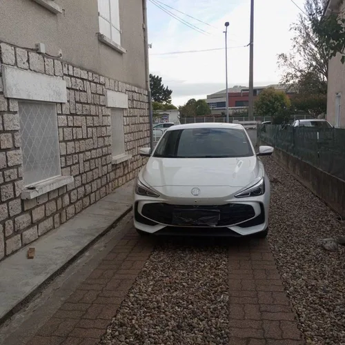 MG3 LUXURY HYBRID