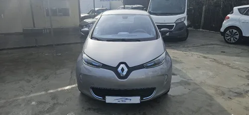 RENAULT ZOE 2014 /ACHAT INTEGRAL  POUR EXPORT VERS LE EUROPE DE L'EST