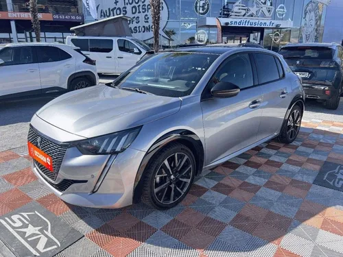 Peugeot 208 BlueHDi 100 BV6 GT GPS Caméra Toit Panor