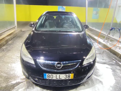 Opel Astra 1.3 CDTI gasóleo 5 lugares