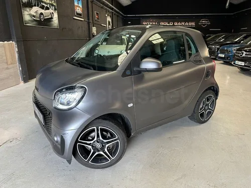 SMART fortwo EQ Ushuaia Limited Edition gris mate