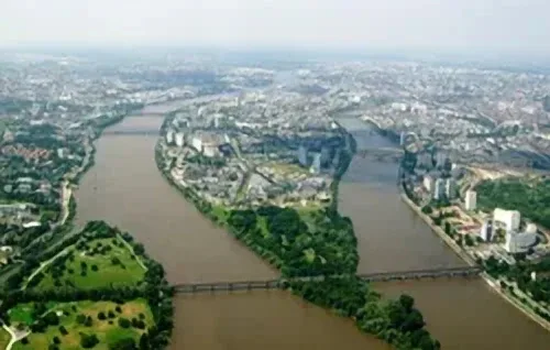 Loire-Atlantique