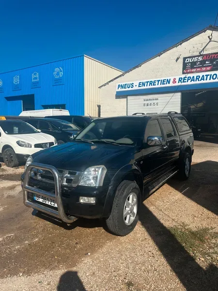 Isuzu d-max / 3.0 d 130 cv / 4x4 / boite automatique / 2005 / ctok