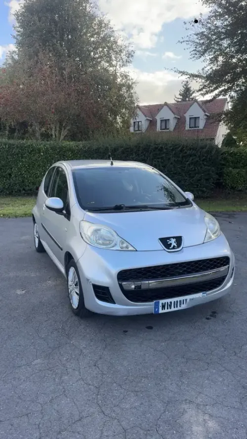 Peugeot 107 1.4 HDi 54ch BLUE LION Trendy