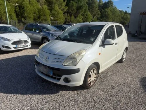 Nissan Pixo