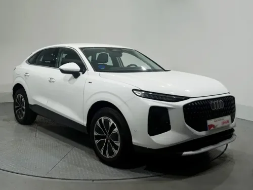 Audi Q3 Sportback e-hybrid Sportback e-hybrid Advanced S tronic 200kW