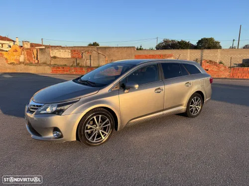 Toyota Avensis SW 2.0 D-4D Luxury+GPS