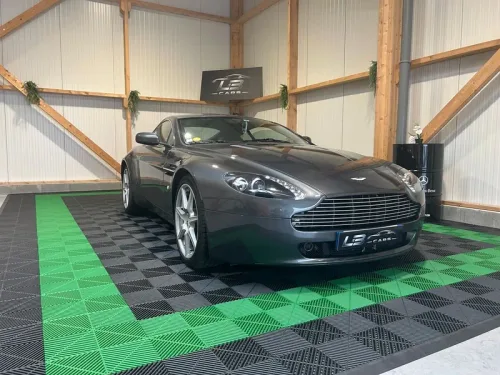 Aston Martin V8 Vantage 4.3 385 cv Boîte auto - Vidange Ok - Suivi Aston Martin