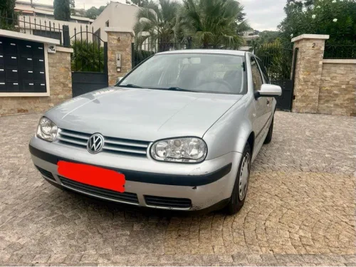 Golf 4 1.4 essence 75 ch. 204 000 km 2002