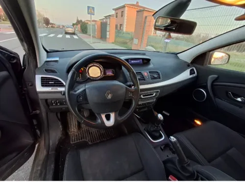 RENAULT Mégane Coupé 1.6 Dynamique