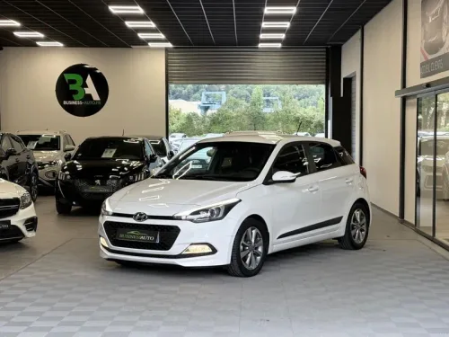 HYUNDAI i20 1.2 84cv Edition #Navi / GPS / Caméra / 5 Portes / Crit?Air 1
