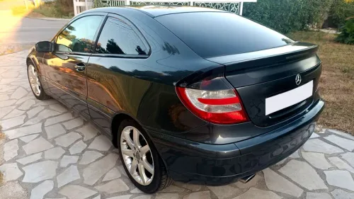 🏎️ SUPERBE MERCEDES C200 Kompressor - ⭐ CARNET TAMPONNÉ + ENTRETIEN SUIVI - 📱 AUTORADIO ANDROID GPS - 🔧 RÉVISÉE, AUCUN FRAIS À PRÉVOIR - ✅ GARANTIE 3 MOIS