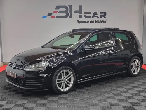 Volkswagen Golf 7 GTD 2.0 TDI BVM6 - 184cv / Toit ouvrant / Sièges chauffants / Bluetooth