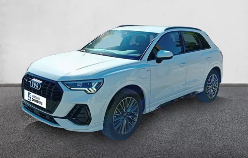 AUDI Q3 45 TFSIe 245 ch S tronic 6 S line