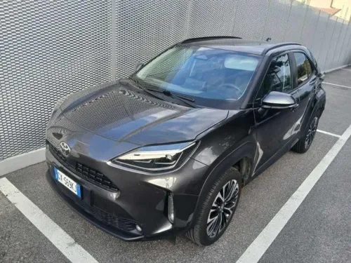 Toyota Yaris Cross 1.5h Lounge fwd 115cv e-cvt 2024!!
