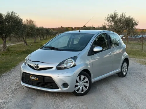 Toyota AYGO 1 Phase 3 1.0 VVT-i 68ch Dynamic 5 portes – 1ère main