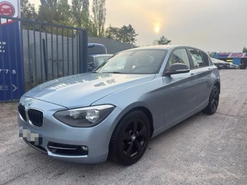 BMW Série 1 Magnifique 116 i f20 en 1,6 136 cv gps Bluetooth Clim