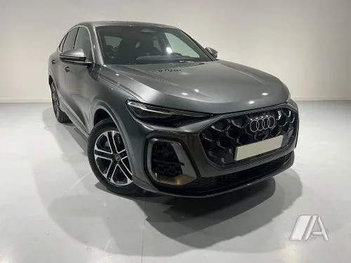 AUDI Q5 S line e-hybrid 299CV quattro  S tronic 7 Vel