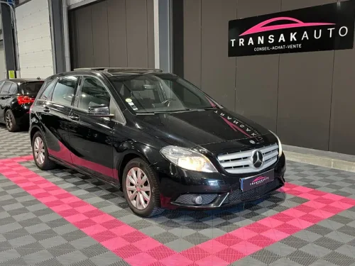 MERCEDES CLASSE B BUSINESS 180 CDI 109 cv BlueEFFICIENCY Business Executive 7-G DCT A + TOIT OUVRANT + SIÈGES CHAUFFANTS
