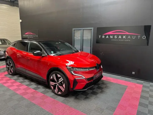 RENAULT MEGANE E-Tech EV60 ICONIC SUPERCHARGE + SOH 94 % + ENTRETIEN RENAULT + HARMAN KARDON + SIEGES ELECTRIQUES MASSANTS À MÉMOIRE