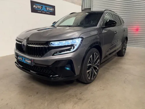Renault Espace 1.2 E-Tech full hybrid 200ch Iconic 7 places / GARANTIE 4 ANS / HARMAN KARDON / TOIT PANO / SIEGES CHAUFFANTS & MASSANTS / REGULATEUR ADAPTATIF / CARPLAY / FEUX MATRIX LED