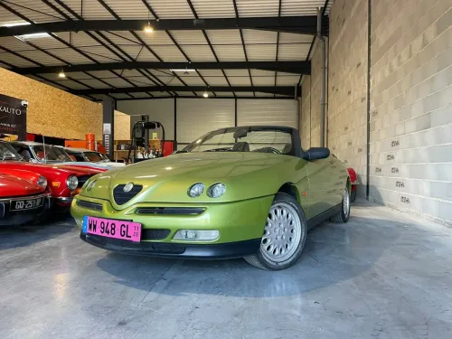 Alfa Romeo Spider V6