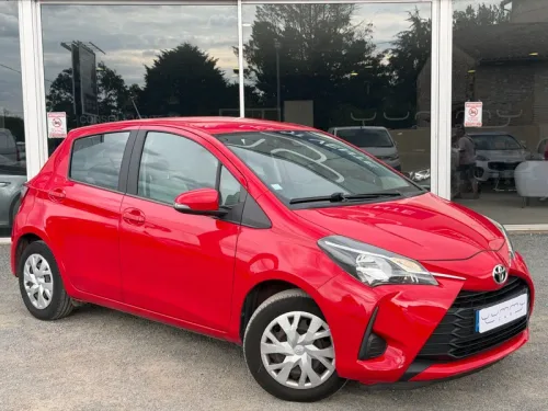Toyota Yaris France Connect Phase 3 1.0 VVTi 72cv - Révisions Suivies - Contrôle Complet YOYOTA 104 847 km - Lane Assist - Écran tactile 7 pouces