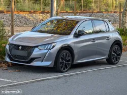Peugeot 208 1.2 PureTech GT EAT8