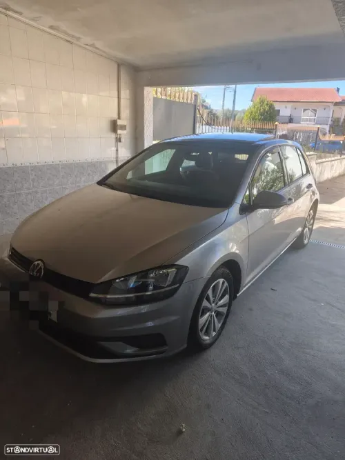 VW Golf 1.6 TDI Confortline DSG