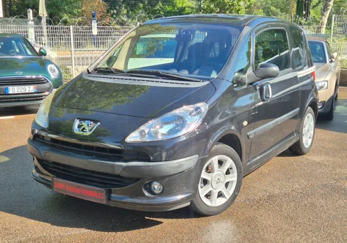 PEUGEOT 1007