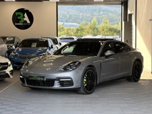 PORSCHE PANAMERA 3.0 V6 462cv PDK Hybrid / Toit Ouvrant / Bose / Chrono / Sièges Ventilés