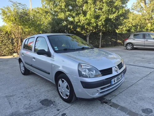 RENAULT Clio