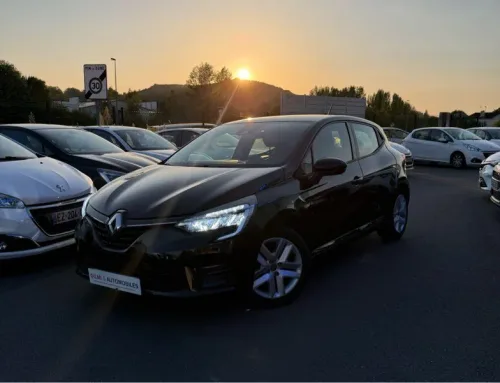 Renault Clio 5 1.6 Etech 145 ch BOÎTE AUTO CAMÉRA RADAR AVANT ARRIÈRE