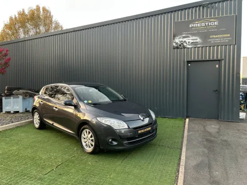 RENAULT MÉGANE III 2.0 16V 140 CH PRivilège CVT – BVA – GARANTIE 3 MOIS