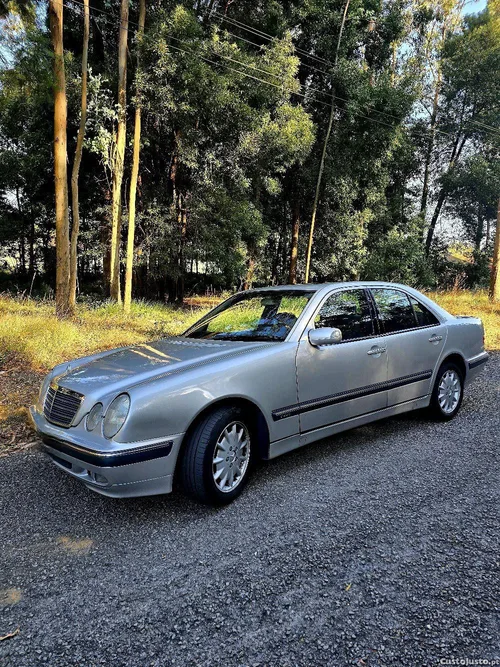 Mercedes-Benz E 220 CDI Elegance