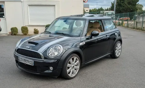 MINI Cooper S (2010) boite auto Full options TOIT OUVRANT – Suivi rigoureux & Révision à jour