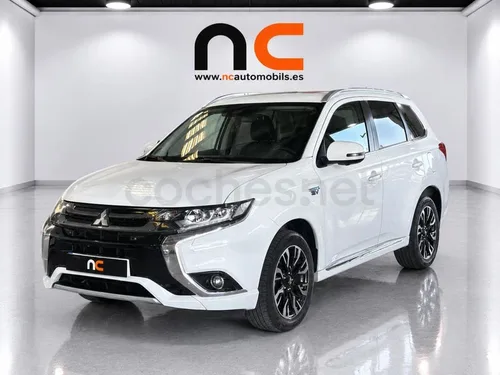 MITSUBISHI Outlander 2.0 PHEV Kaiteki Auto 4WD