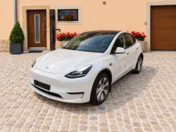 Tesla Model Y Long Range Dual Motor AWD