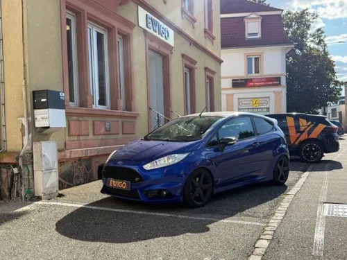 Ford Fiesta 1.6 ecoboost 182 st recaro garantie 6 mois