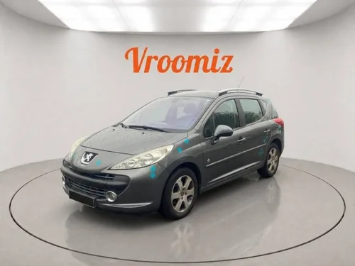 Peugeot 207 SW premium outdoor1.6 vti 16v 120ch embrayage neuf toit panoramique regulateur